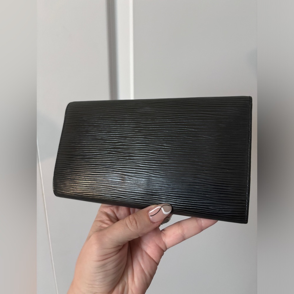 Louis  Vuitton | Epi Porte Tresor International Leather Trifold Long Wallet - Picture 3 of 11